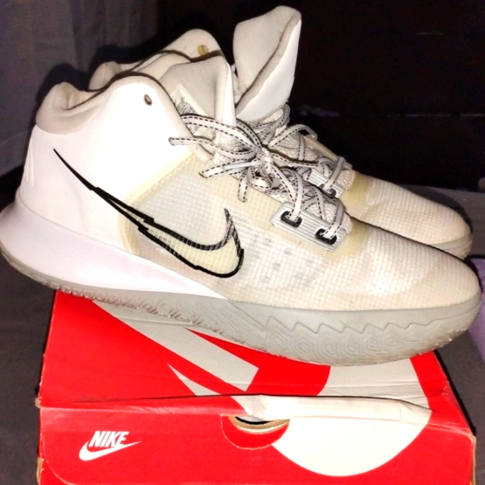 Nike Kyrie Flytrap 4